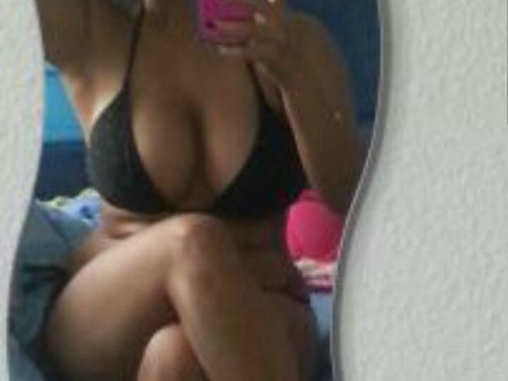 Telefonsex Hotline mit geilen + Camworld Sexline Girls